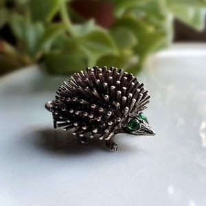 VERY UNUSUAL Vintage Silver Emerald Hedgehog Charm,Sterling Silver Hedgehog Charms, Silver Gem Charms, Sterling Hedgehog (6)