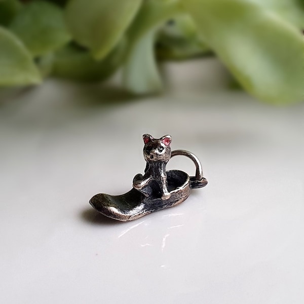 UNUSUAL Enameled Vintage Silver Cat in Slipper Charm, Sterling Cat Charms, Kitten Charms,Slipper Charms,Silver Kitten Charm, { 3 }