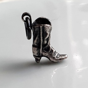 DETAILED Vintage Silver Cowboy Boot Charm, Vintage Sterling Cowboy Boots Charm (J)