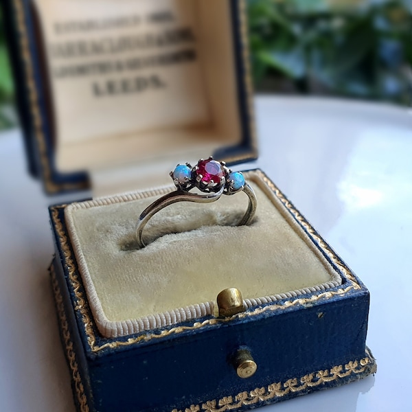 VERY PRETTY Vintage Sterling Silver Opal Ruby Trilogy Ring, Vintage Silver Opal Rings, Vintage Silver Ruby Rings, Antique Ruby Ring, { g }