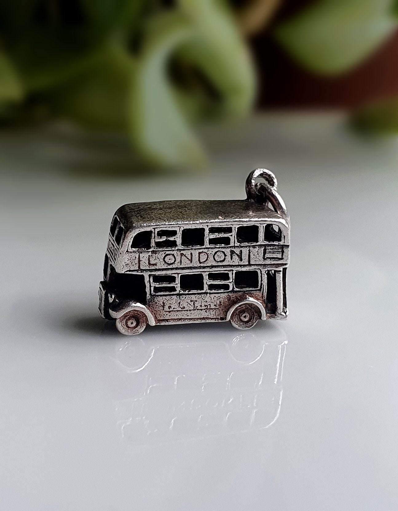 sendt rigdom Spille computerspil Bus Pandora Charm - Etsy