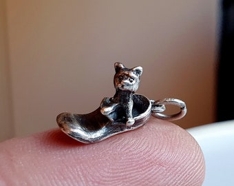 QUALITY Vintage Silver Cat in Slpper Charm, Sterling Cat Charms, Kitten Charms,Slipper Charms,Silver Slipper Charm,Silver Kitten Charm f