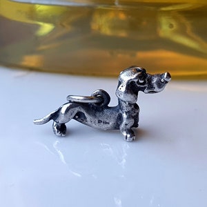 QUALITY Vintage Silver Dachshund Dog Charm, Silver Sausage Dog Charm, { k }