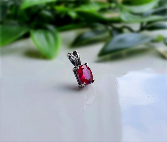 STUNNING Vintage Silver Ruby Pendant, Sterling Si… - image 1