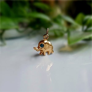 INCREDIBLY RARE Genuine Vintage 9ct Gold Baby Elephant Charm, TRY Finding One of These Anywhere Else, Gold Elephant Charms, 9ct Elephant m