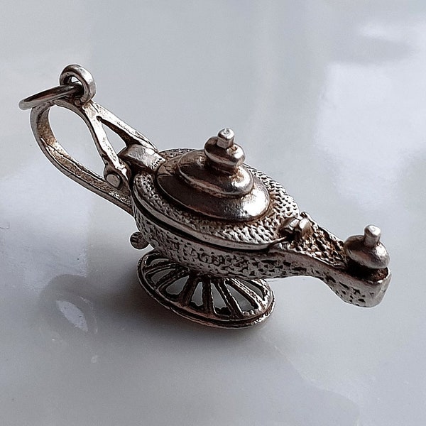 QUALITY Vintage Silver Genie in a Lamp Charm, Vintage Silver Charms, OPENS to Reveal a Genie