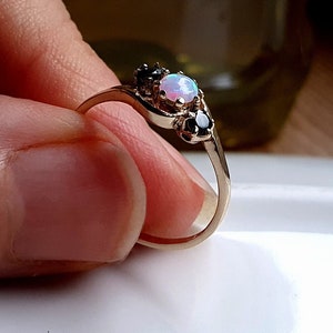 Genuine Vintage 9ct Gold Opal Sapphire Trilogy Ring, Vintage 9ct Gold Sapphire Opal Ring
