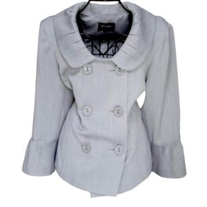 Vintage gray button-up blazer. Size Medium.