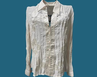 Vintage Embroidered Edwardian Style Ivory Blouse with Pintuck Details. Size M
