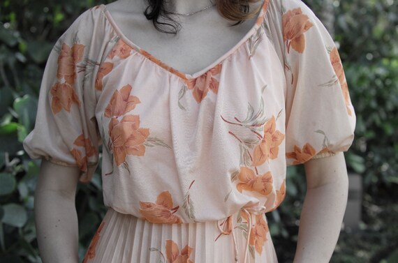 RARE handmade Vintage 1950's-1960's Peach floral … - image 4