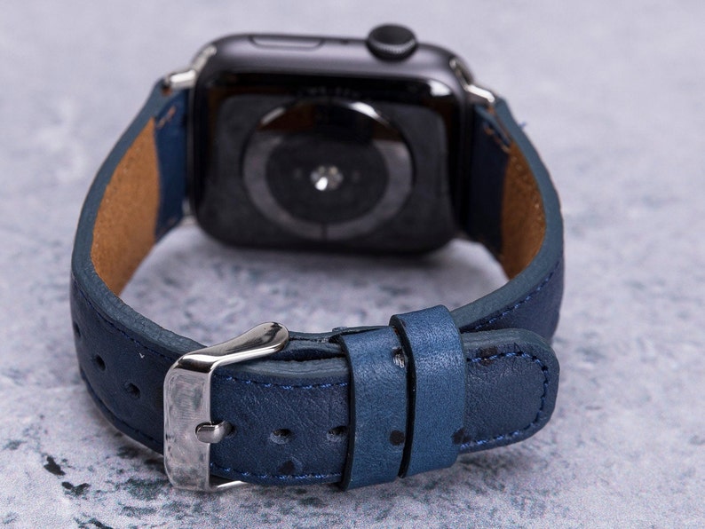 summit white nike sport loop