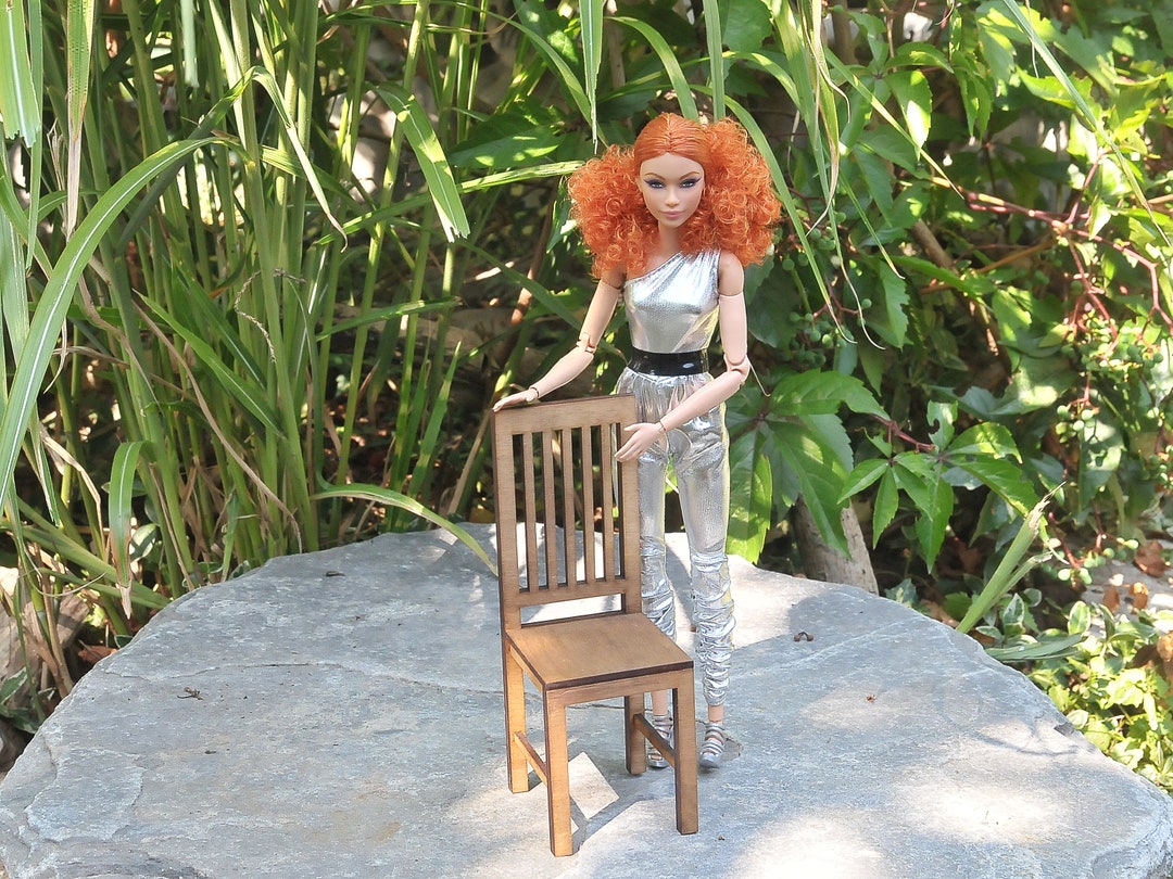 16 Scale Chair version franco/ Dollhouse Furniture for 12 Inch Doll