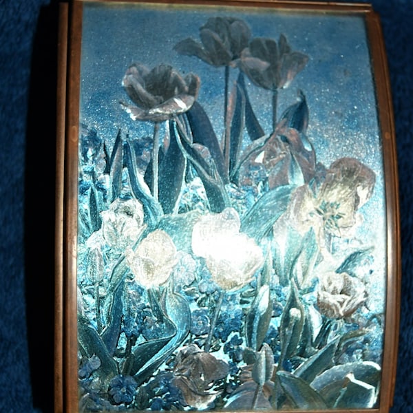 VTG 1996 Via Vermont Artistry In Glass Hinged Greeting Box/Enesco. Made in Mexico. Purple Sides, Iridescent Flowers On Lid.  Brass On Bottom