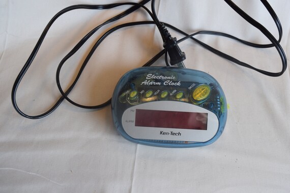 Ken-tech Electronic Digital Number Alarm Clock Model T-1935 Made