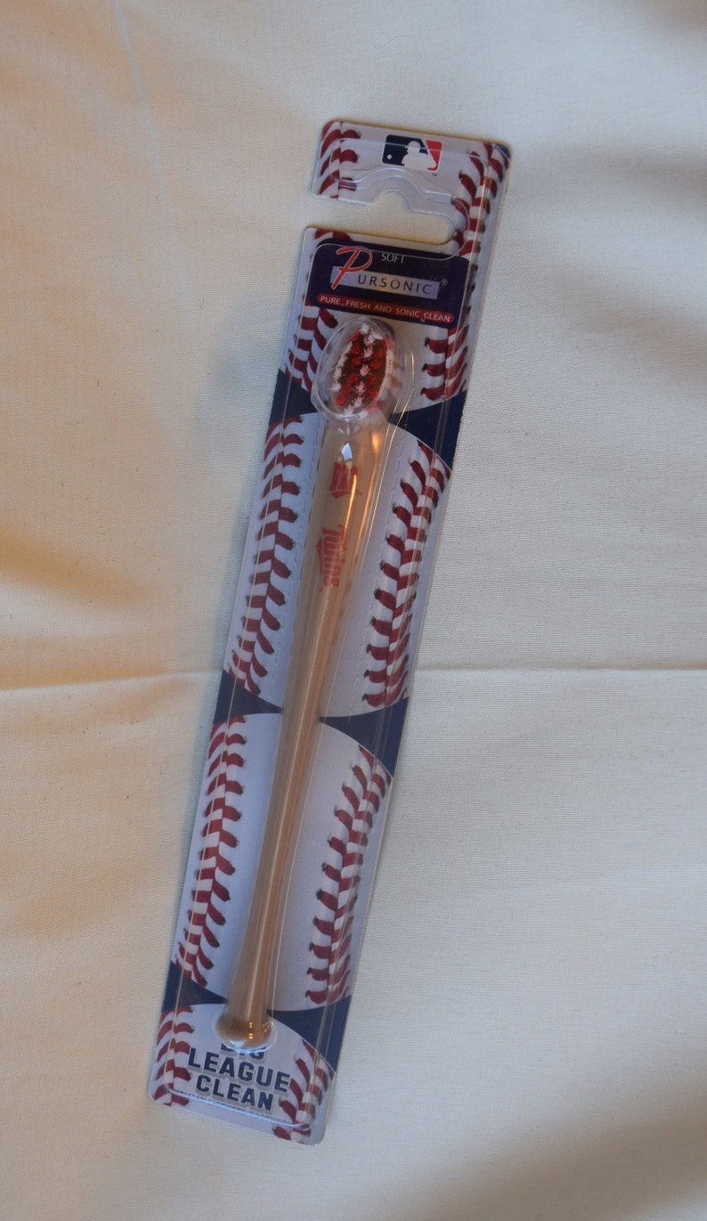 Pursonic MLB Minnesota Twins Toothbrush / Bat Shaped Grip. Brand New in ...