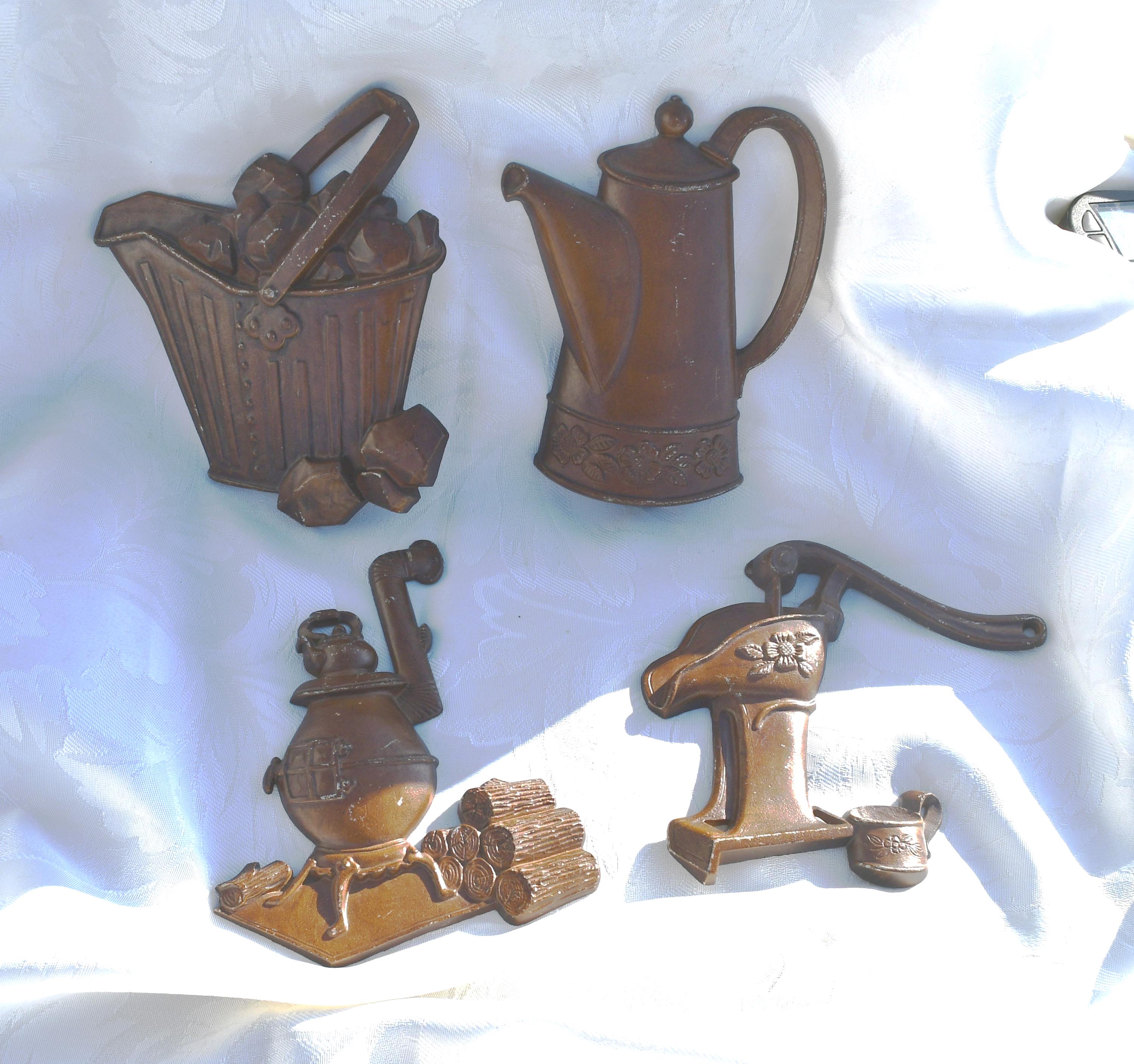 Vintage 1960's Sexton USA 502 Set of 4 Metal Wall Hangers - Coal