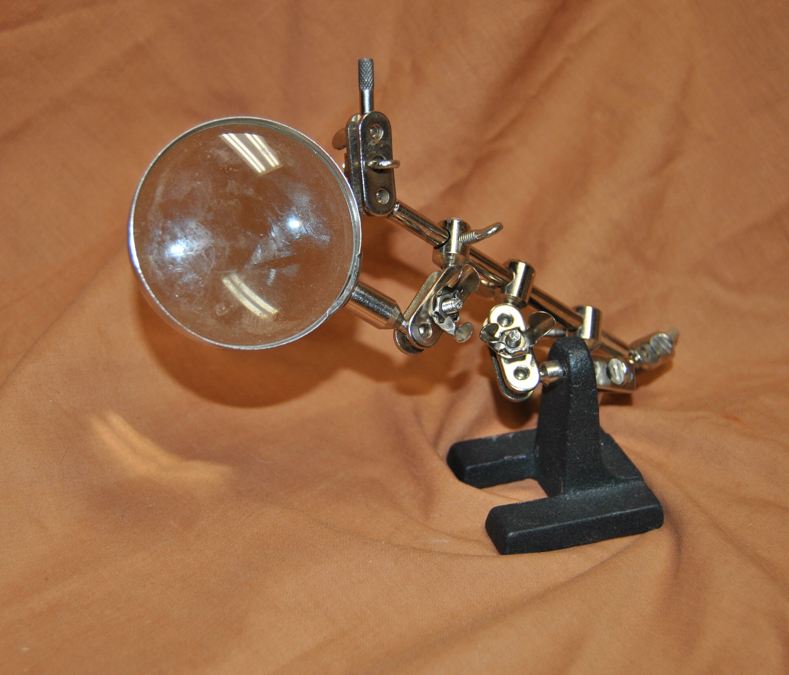 Fly Tying Vise for sale compared to CraigsList Only 2 left at 60