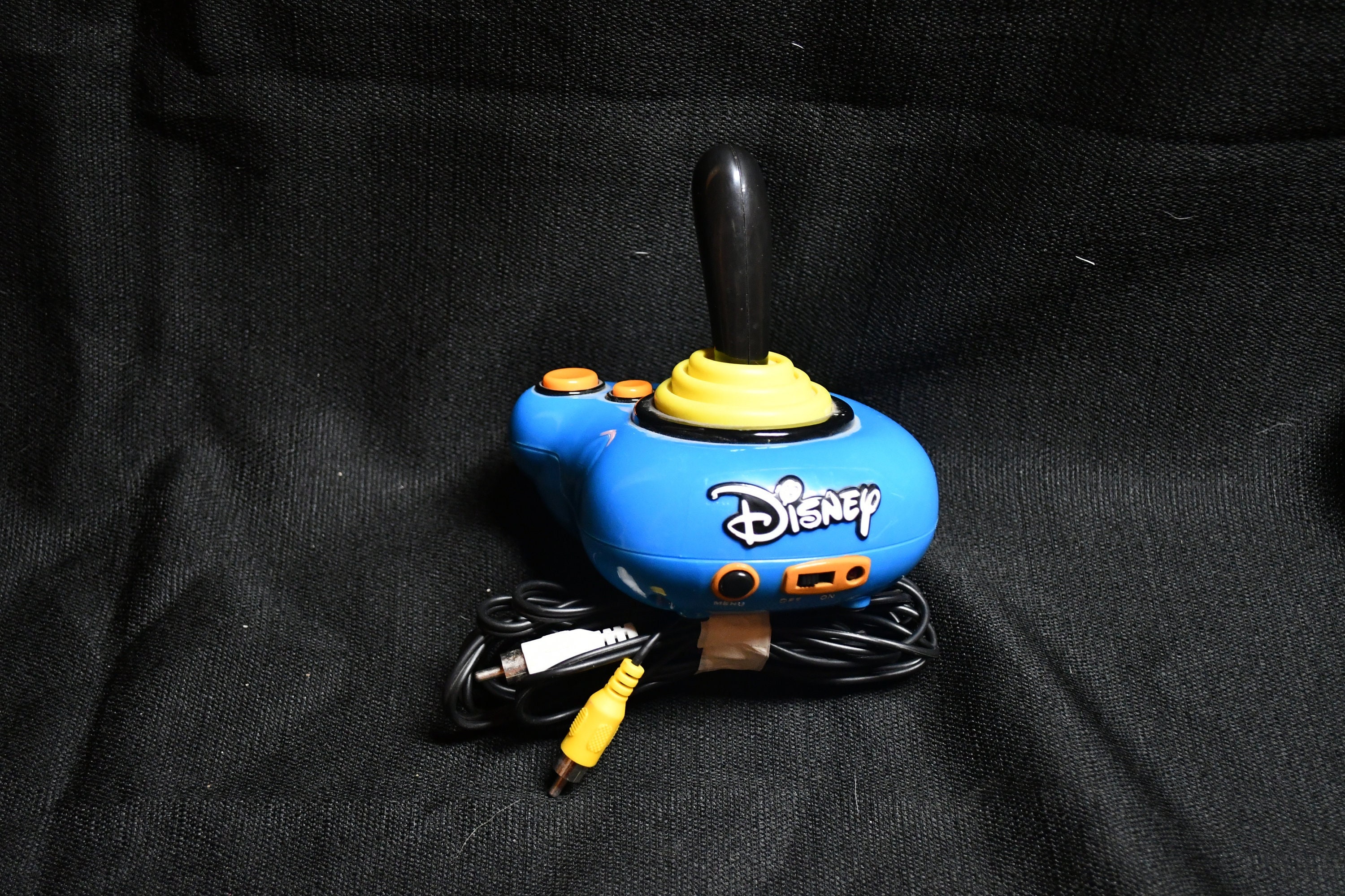 Vintage 2005 Jakks Pacific Disney TV Game Plug and Play - Disney