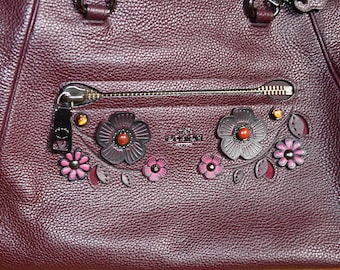 Coach Willow Floral Dark Oxblood With Multi-Colored Floral -  Tote / Bag / Large Cross Body Bag Pebble Leather / 55518 - EUC