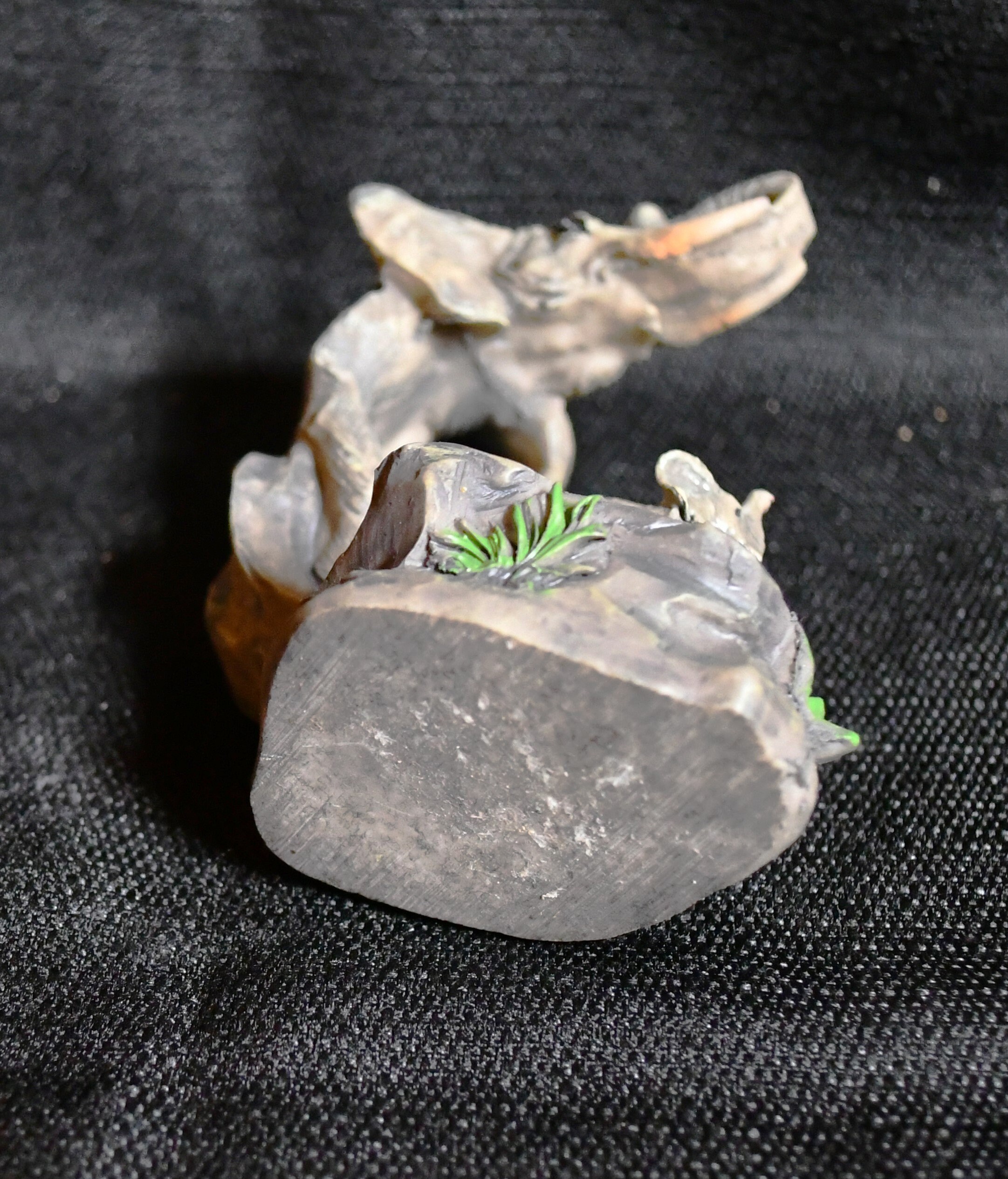 鼻を上にした2頭の象のビンテージ樹脂製置物 - 赤ちゃんと母親 - Etsy 日本