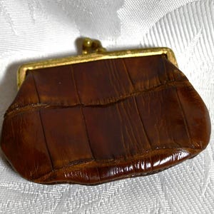 Viktorianische Ära (?) Leder / Alligator Haut Münzen / Wechsel Geldbeutel mit Kiss Lock - Strukturiert - Braun - Kleinere Größe - Ca. 3 Zoll Breit