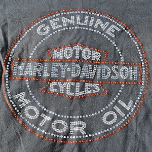 Vintage Harley Davidson Bluish-Gray Ladies T-Shirt - L- Harley Davidson Motorcycles Genuine Motor Oil Encircled Red/Silver Sequins/Naples FL