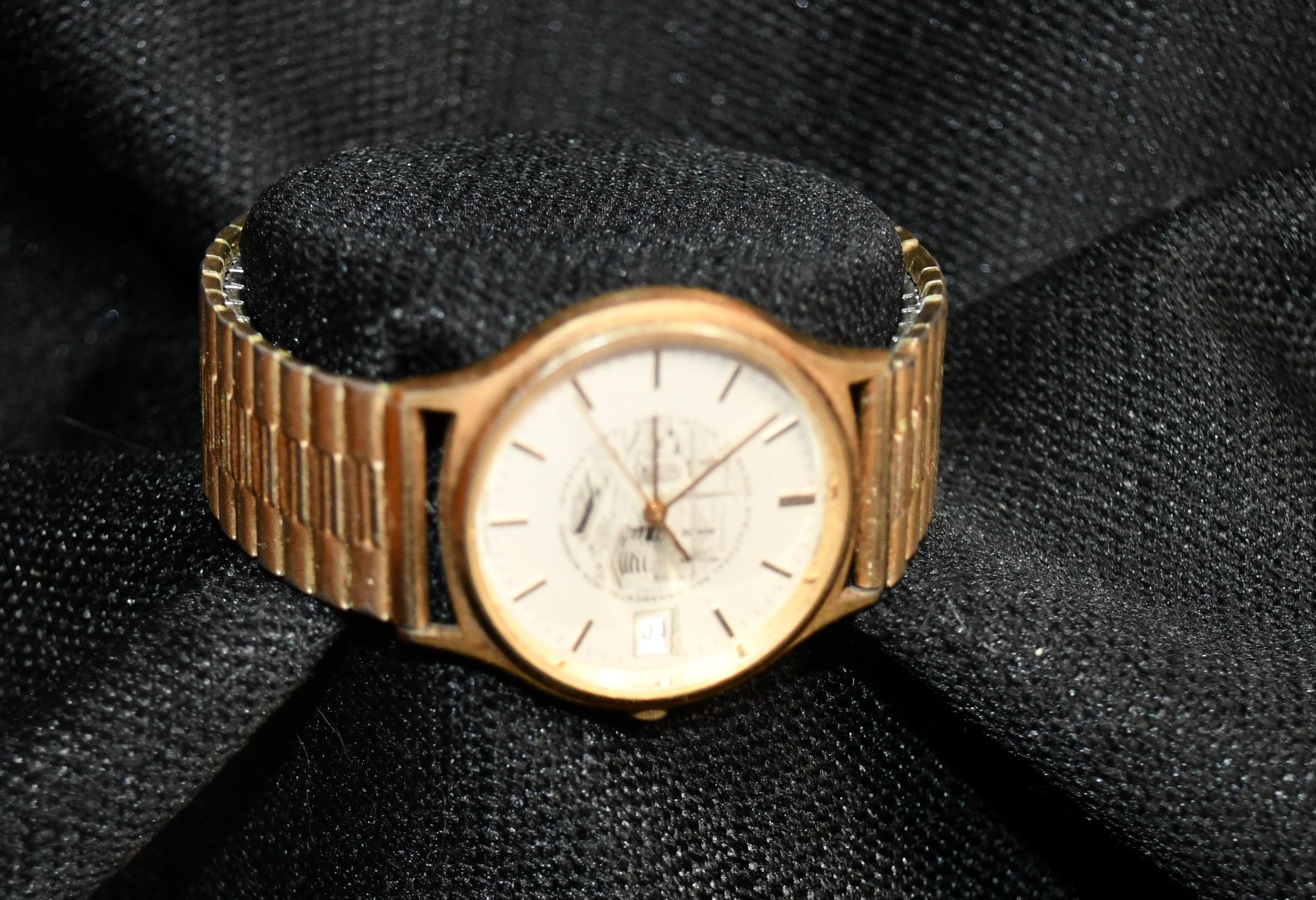Vintage S/S Hamilton 9812 Gold Tone Swiss Quartz Watch