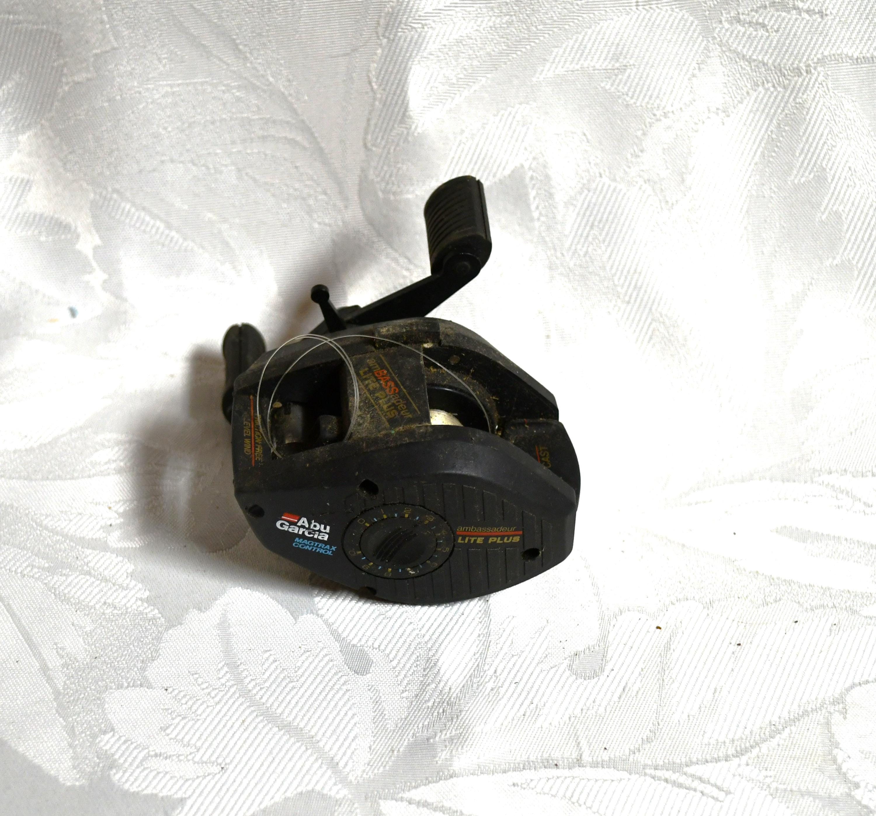 Vintage Abu Garcia Ambassadeur Lite Plus Baitcasting Reel - in