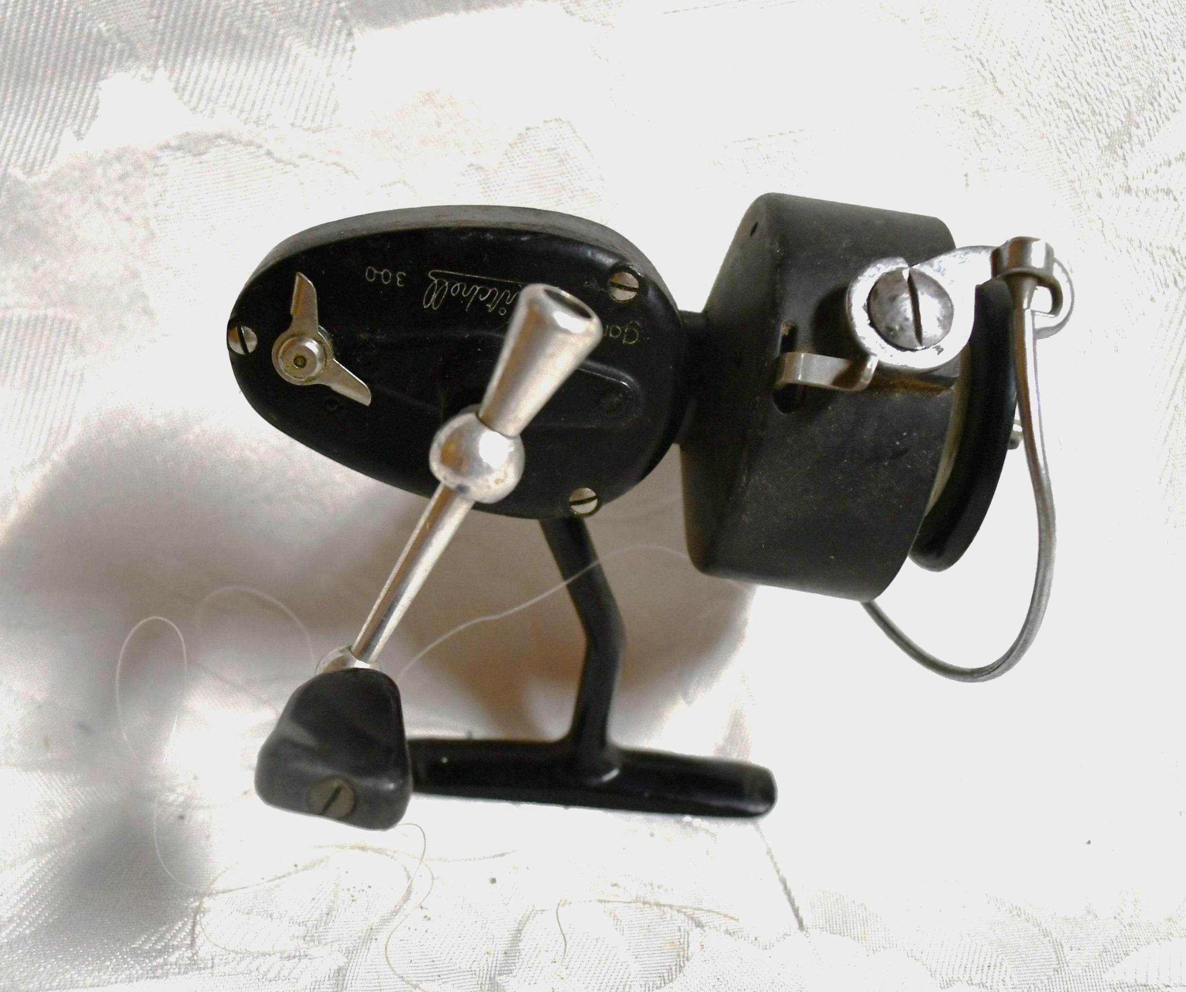 VINTAGE Garcia Mitchell 300 C Spinning Reel MADE IN FRANCE　1970年代 Vintage Mitchell 300 Spinning Reel made in France | eBay