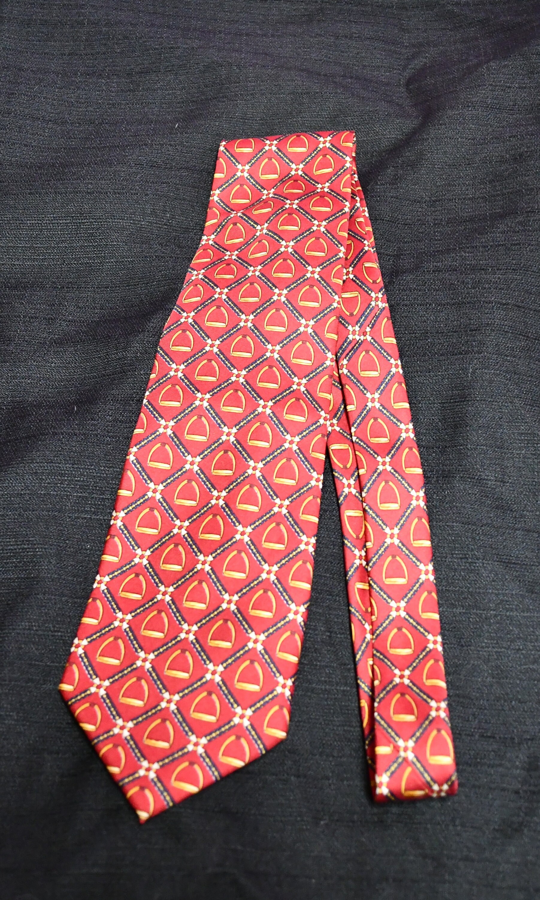 il_fullxfull.6101339653_mfs0.jpg Vtg PAOLO GUCCI Mens Silk Tie Made In Italy Hand Finished Equestrian Red Blue main image 0
