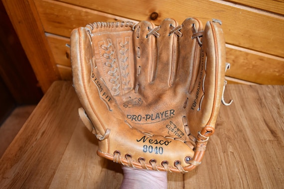 Vintage 1960's Nesco 8040 Pro-player Youth/junior Baseball Glove