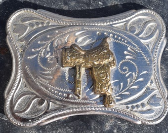 Vintage Silver-tone Rodeo - Cowboy - Cowgirl Belt Buckle - Raised Saddle in Brass/Goldtone - UNISEX