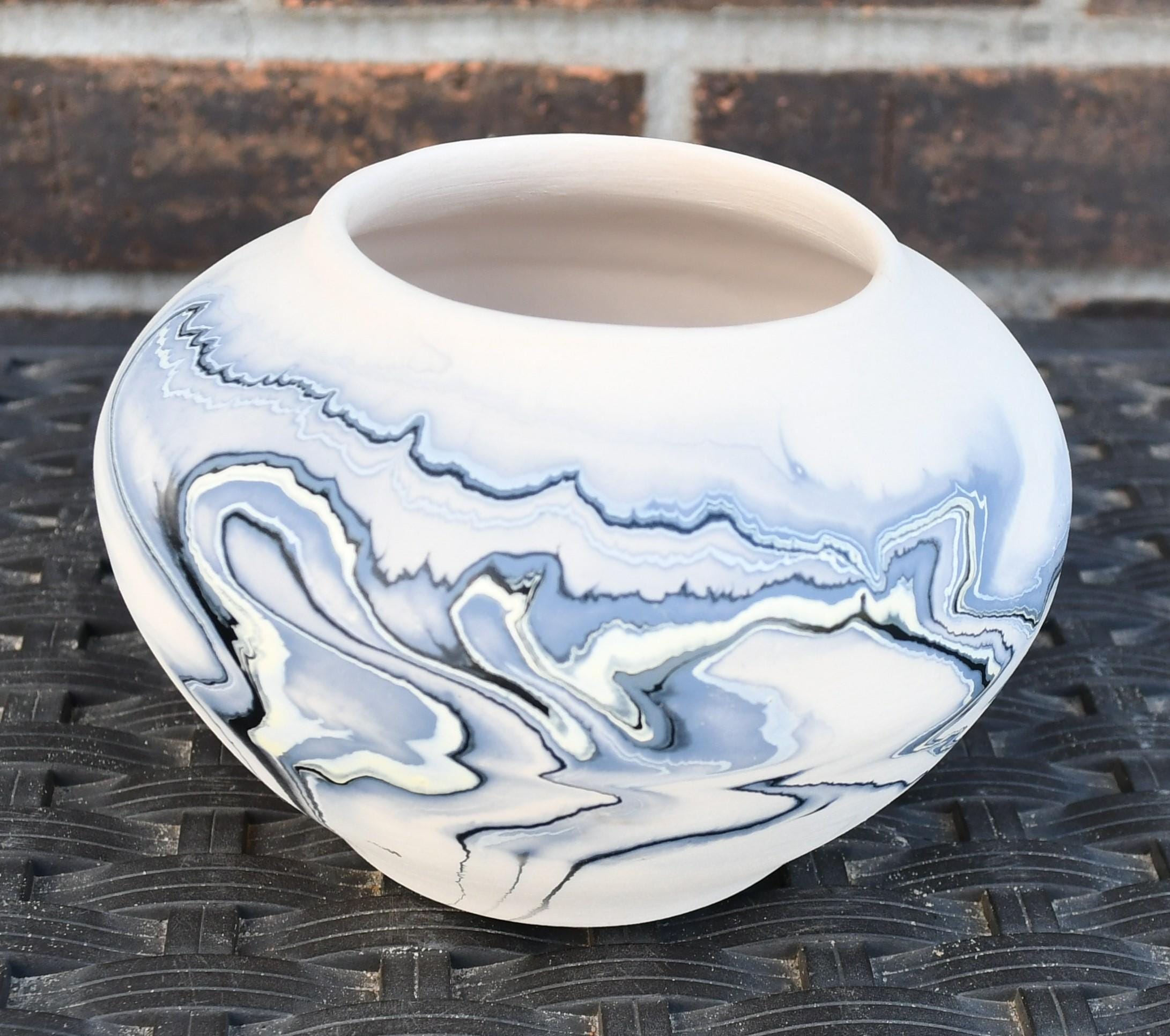 Vintage Nemadji Pottery ネマジポタリー USA Vintage Nemadji Pottery Vase - Made in USA - Beautifully Hand