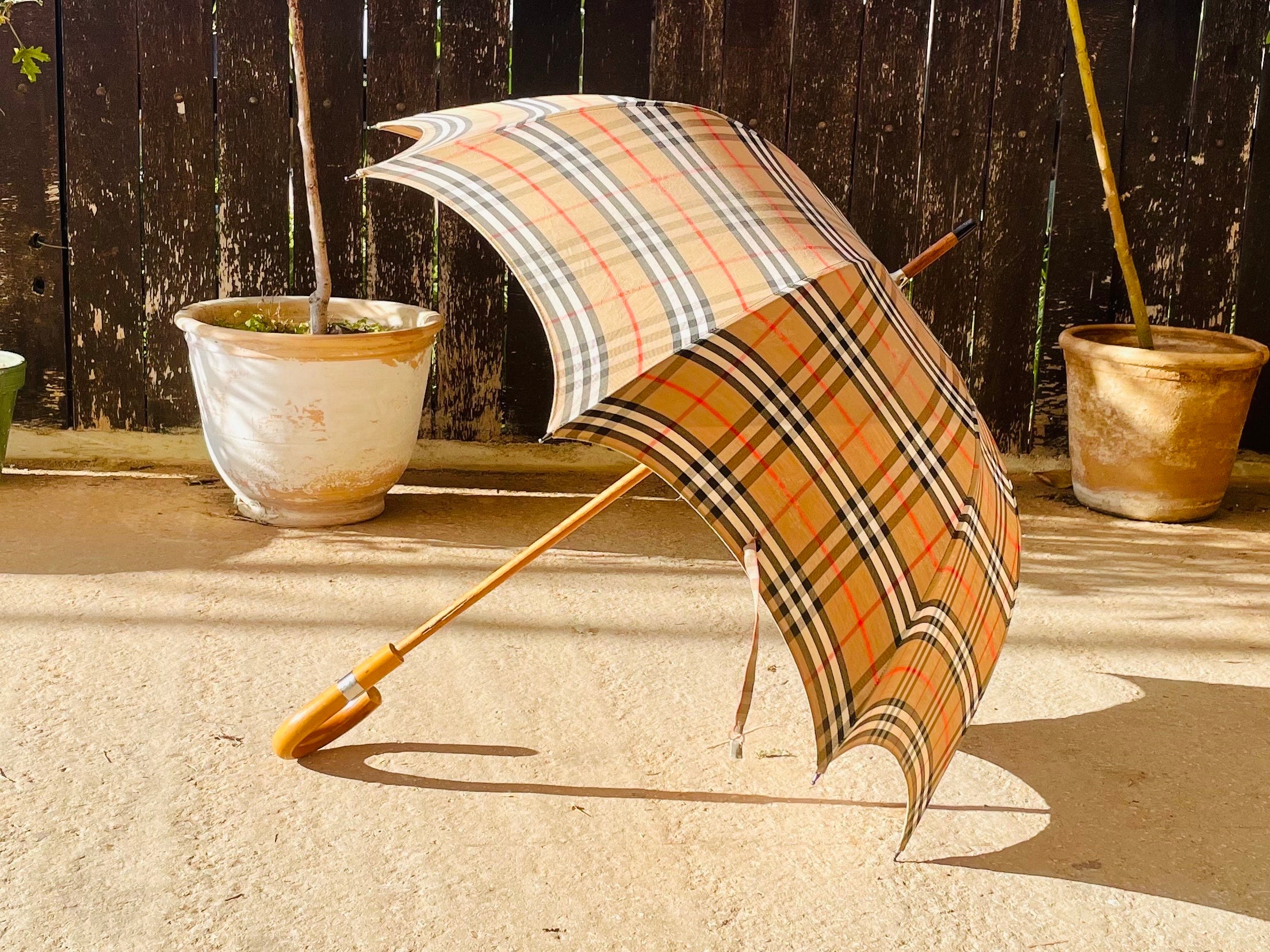 Burberry umbrella sale hotsell