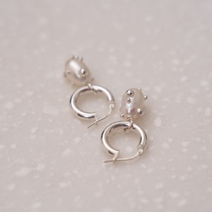 Freshwater Pearl Dainty Hoop Earrings Inlayed 925 Sterling Silver Drops image 1