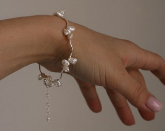 Baroque pearl bracelet, Dainty pearl bracelet, Sterling Silver freshwater Pearl Bracelet