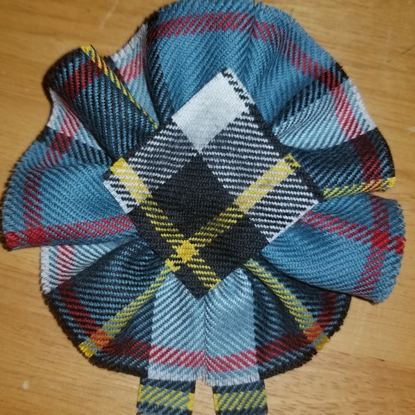 Thompson Dress Modern (Blue) Tartan, Scottish Blossom, Wool Tartan Rosette to display pin, broach or family clan badge.