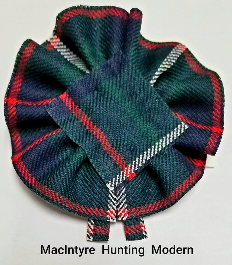 MacIntyre Hunting Modern Tartan Wool Tartan Rosette to display pin broach or family clan badge. Scottish Blossom