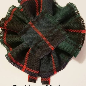 Davidson Clan Modern Tartan, Scottish Blossom, Wool Tartan Rosette to display pin, broach or family clan badge.