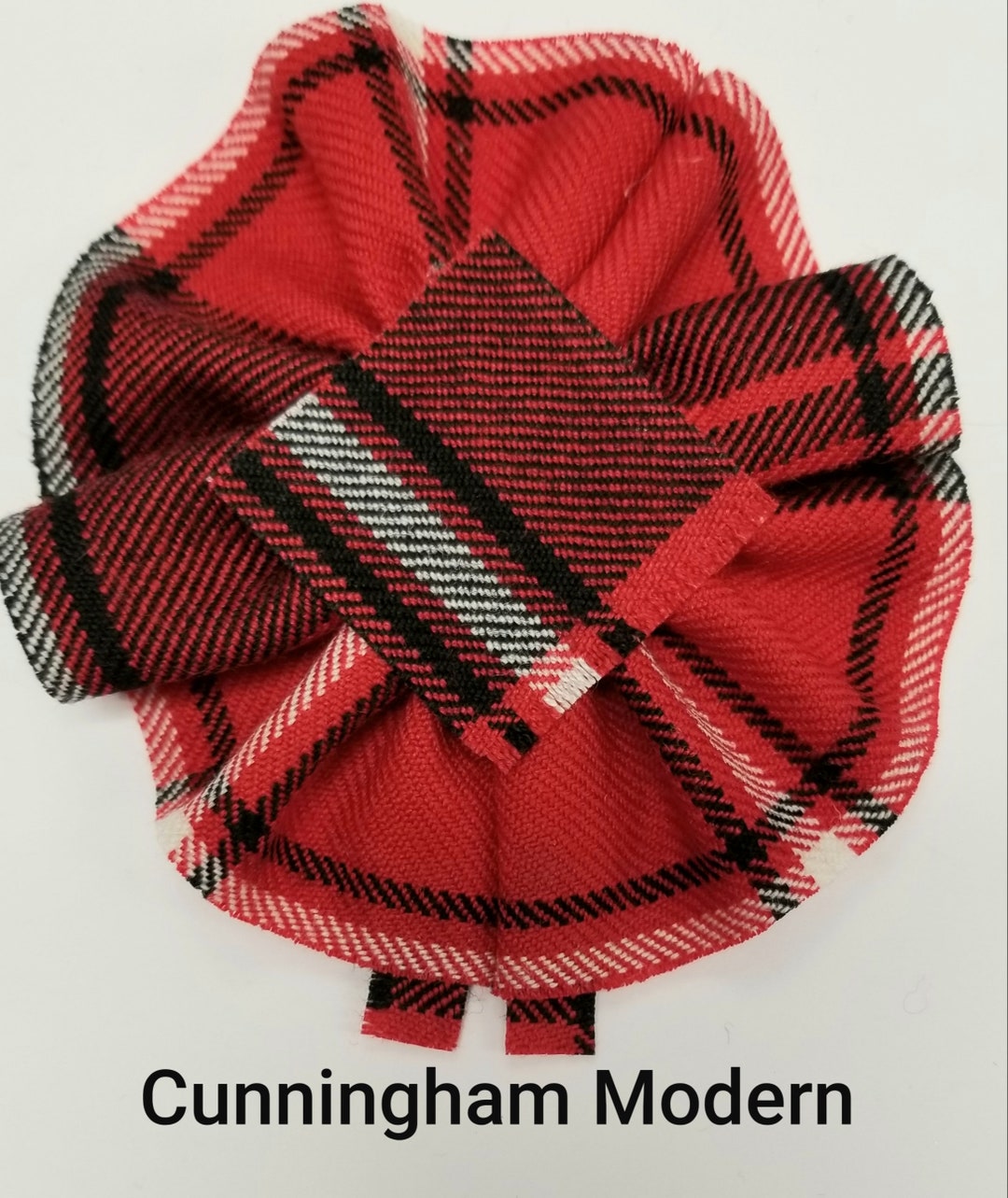 Cunningham Modern Tartan Crest Wall Hanging Banner - Wood Pole