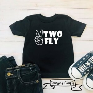 Dos (2) camisetas Fly (tallas para bebés y niños pequeños)