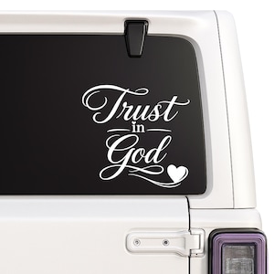 以下が含まれることがあります： 斑点のあるマット仕上げのセラミックマグカップ3個セット。各マグカップは、ライトブルー、クリーム、グレーと異なる色です。シンプルでモダンなデザインで、持ちやすいハンドルが付いています。