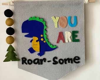 Dinosaur boy room décor, Dinosaur banner, Dinosaur wall décor, nursery décor, felt banner, Dinosaur felt banner, boy room décor