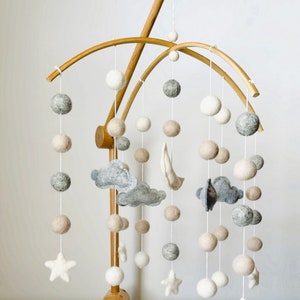 Baby Mobile; Nursery Crib Mobile; Baby Boy and Baby Girl Mobile; Cloud, Stars, Moon, Felt Ball Nursery Decor; Neutral Nursery, Baby shower