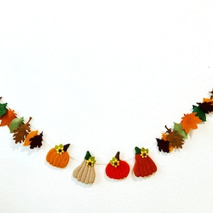 Pumpkin Garland, Fall Garland, Autumn Garland, Autumn  Leaf, Fall Leaf, Felt Pumpkin, Fall Decor, Thanksgiving Garland, Autumn Bunting,