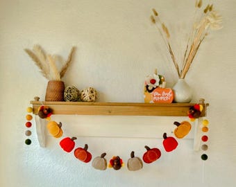 Handmade Felt Pumpkin Garland: Thanksgiving & Fall Decor