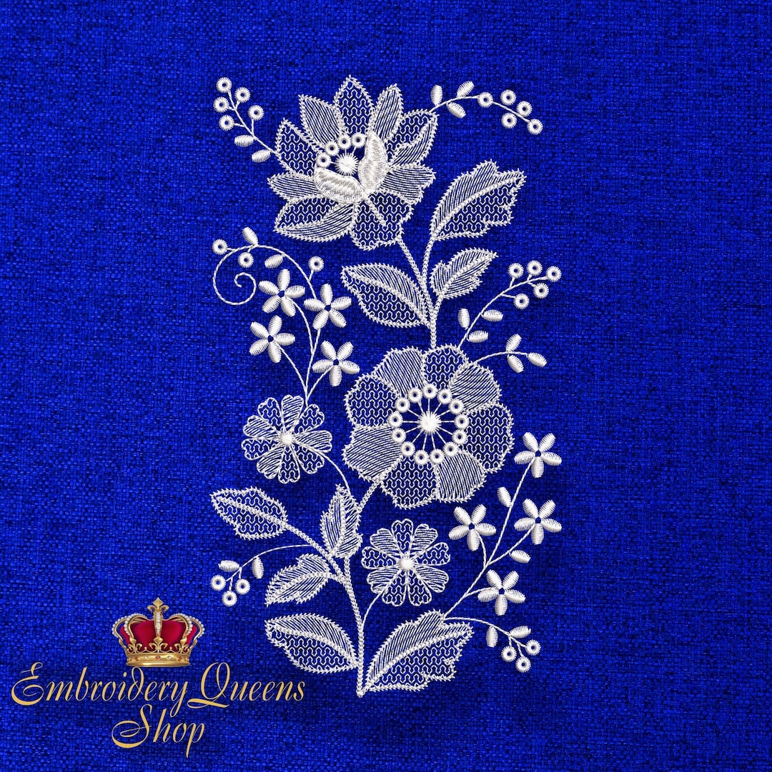 AMERI ★ UND FLOWER RAISED EMBROIDERY TOP 25wspr_t1782_wht_m01_v1_94cb9e