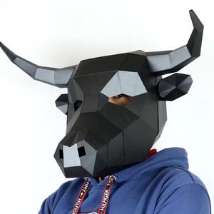 Maschera di toro low poly, maschera di carta fai da te, modello PDF per maschere 3D, costume da toro, poligonale, origami, pepakura, maschera di carta