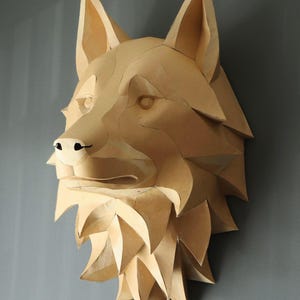 Wolf Head Papercraft Template – 3D Low Poly Animal Sculpture, Modern Wall Decor PDF A4/Letter