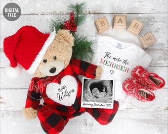 CHRISTMAS Pregnancy Announcement, Digital Baby Announcement December 2020, Personalized Social Media Baby Reveal Idea, Santa, Merrier, Gift